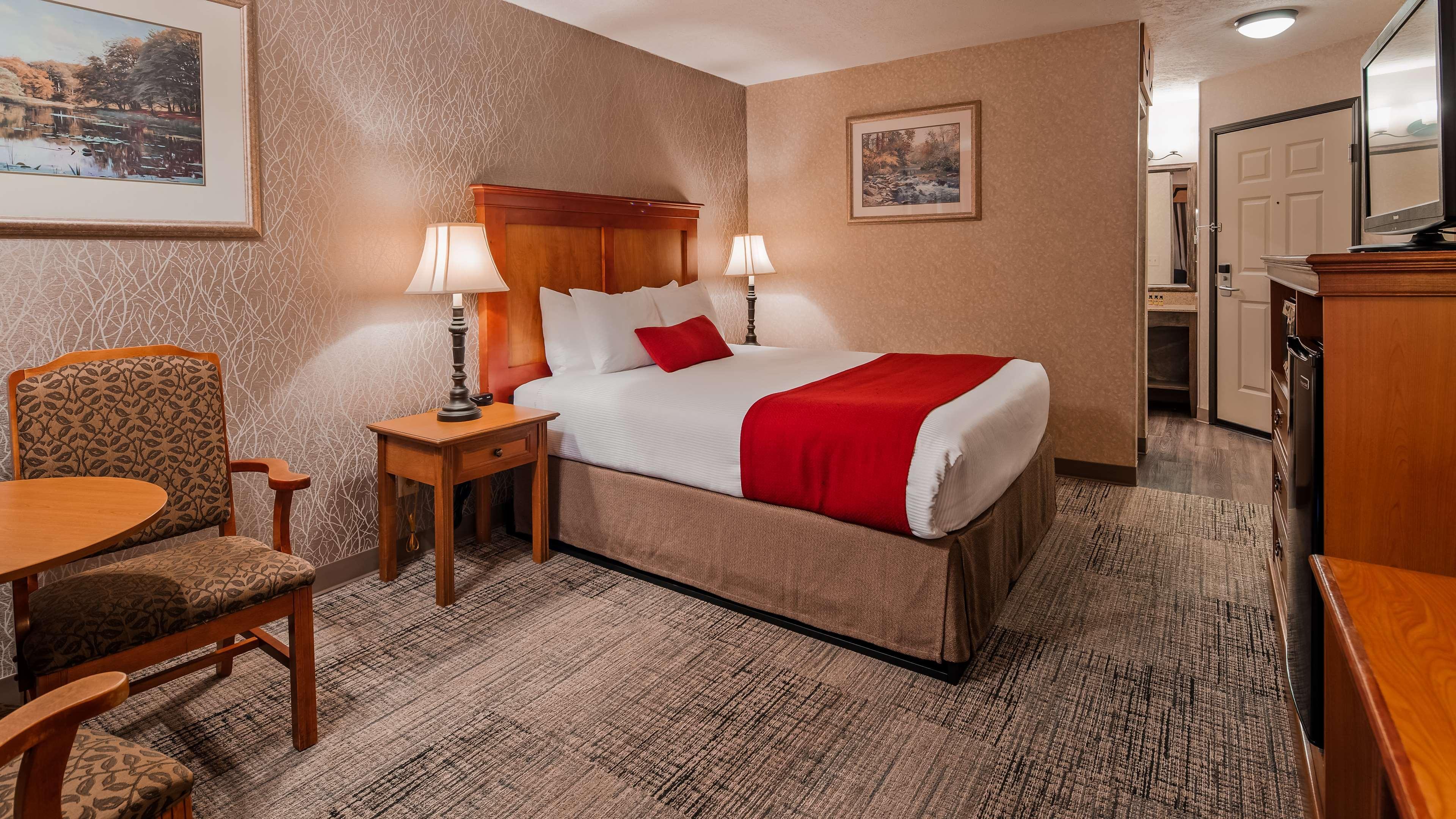 Best Western Plus Rivershore Hotel Oregon City Exterior foto