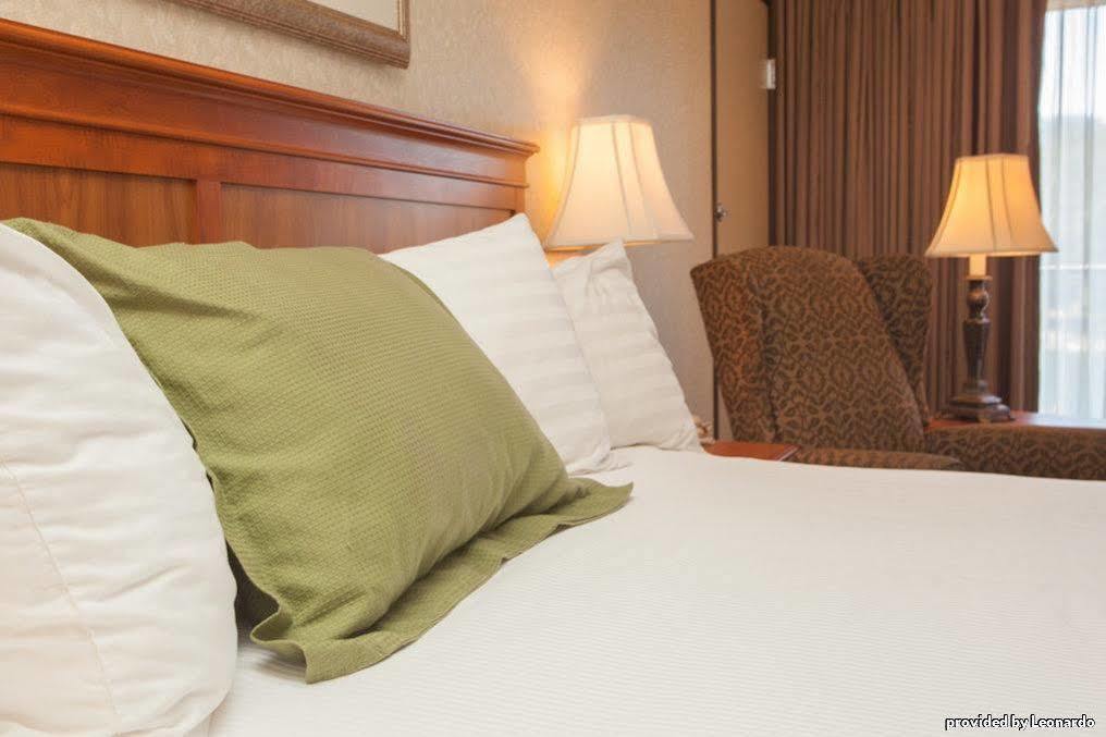 Best Western Plus Rivershore Hotel Oregon City Exterior foto